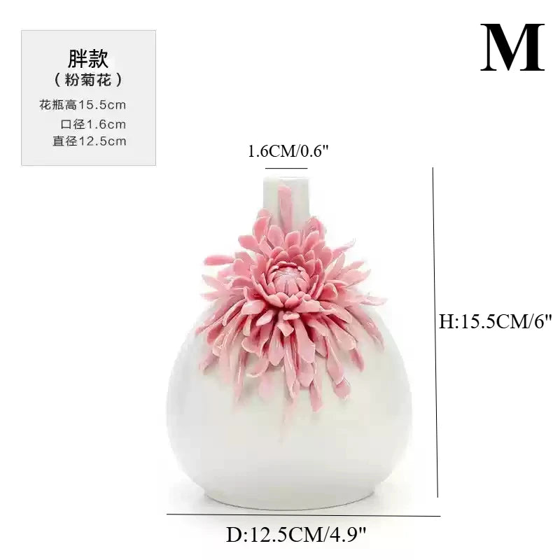 Vaso Branco com Flores Esculpidas - Porcelana Artesanal